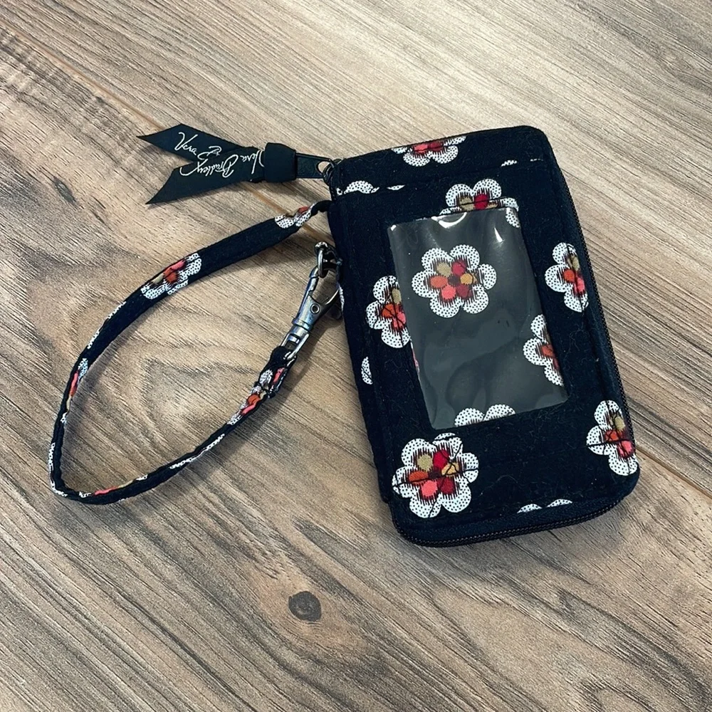 VERA BRADLEY | Floral Quilted Wristlet - Picture 1 of 5